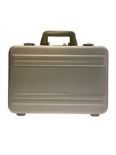 ZERO HALLIBURTON Attache Case